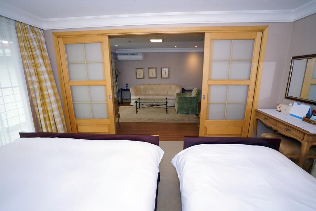 Lake Hills Jeju Resort Seogwipo Extérieur photo