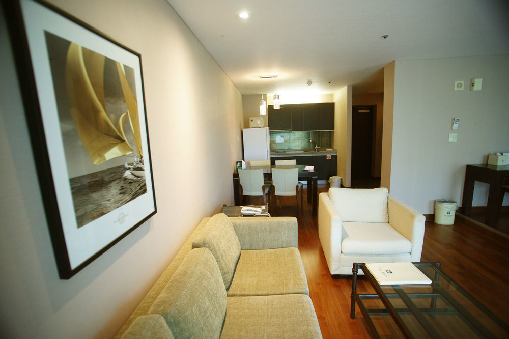 Lake Hills Jeju Resort Seogwipo Extérieur photo