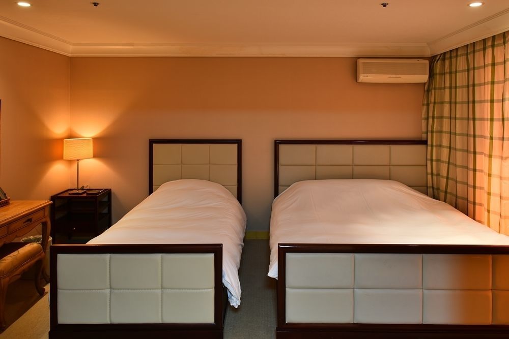 Lake Hills Jeju Resort Seogwipo Extérieur photo