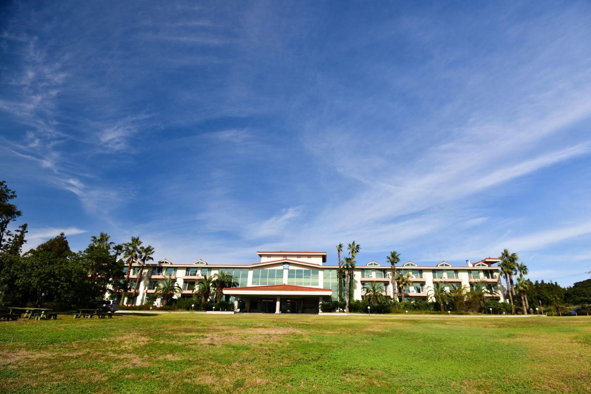 Lake Hills Jeju Resort Seogwipo Extérieur photo